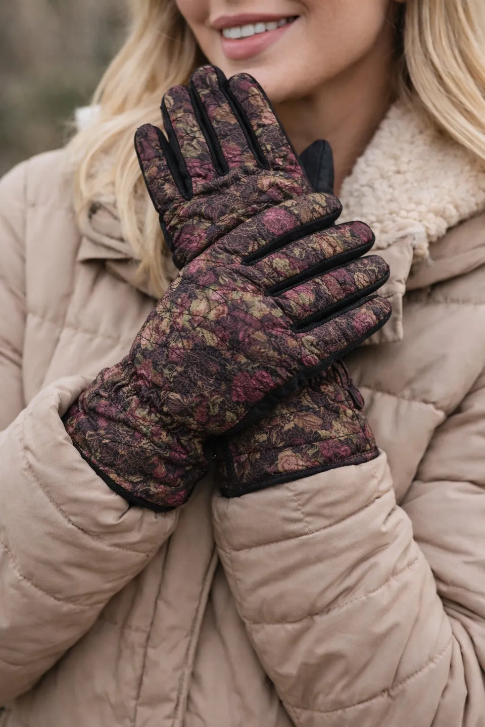 Isotoner Women's Multicolor Floral Printed Packable Gloves|Isotoner In Lebanon