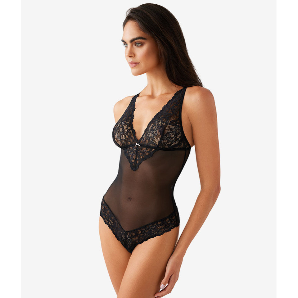 B.tempt'd by Wacoal Women's Black Charming Mesh and Lace Lingerie