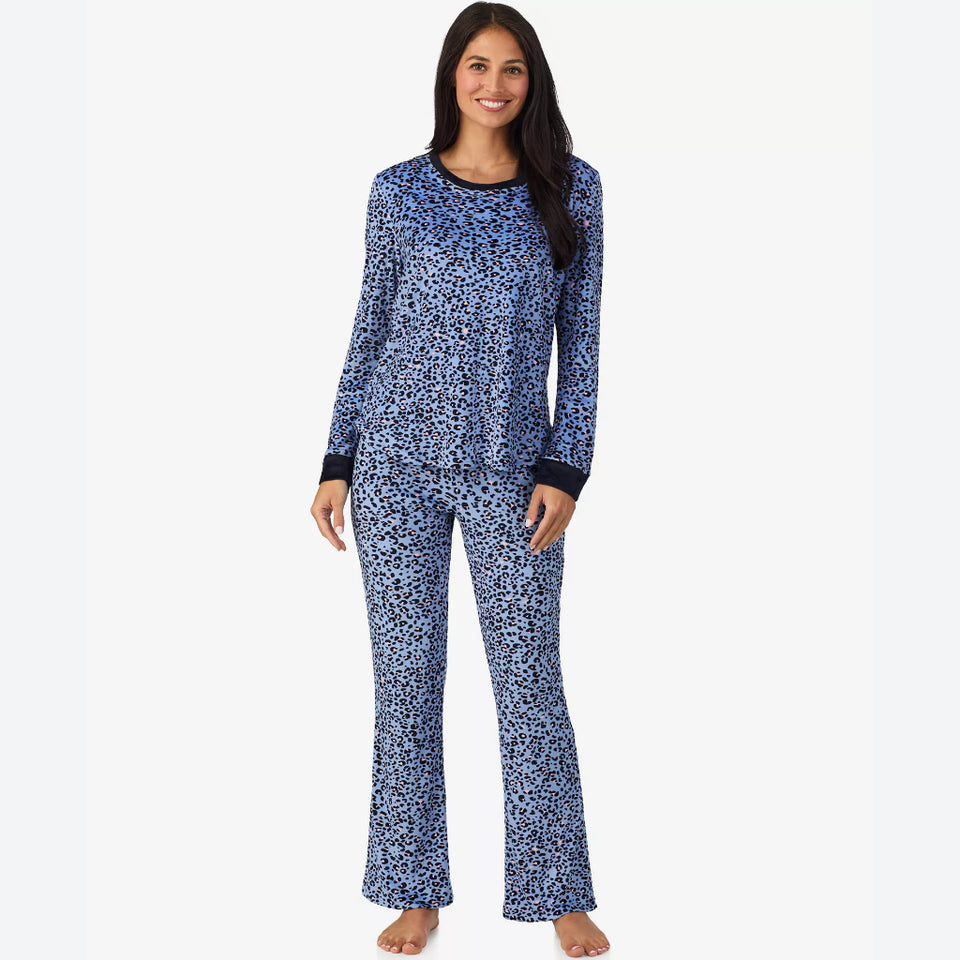 Cuddl Duds Women's Blue Animal PrintedSilky Velour Boot Cut Pajama Set