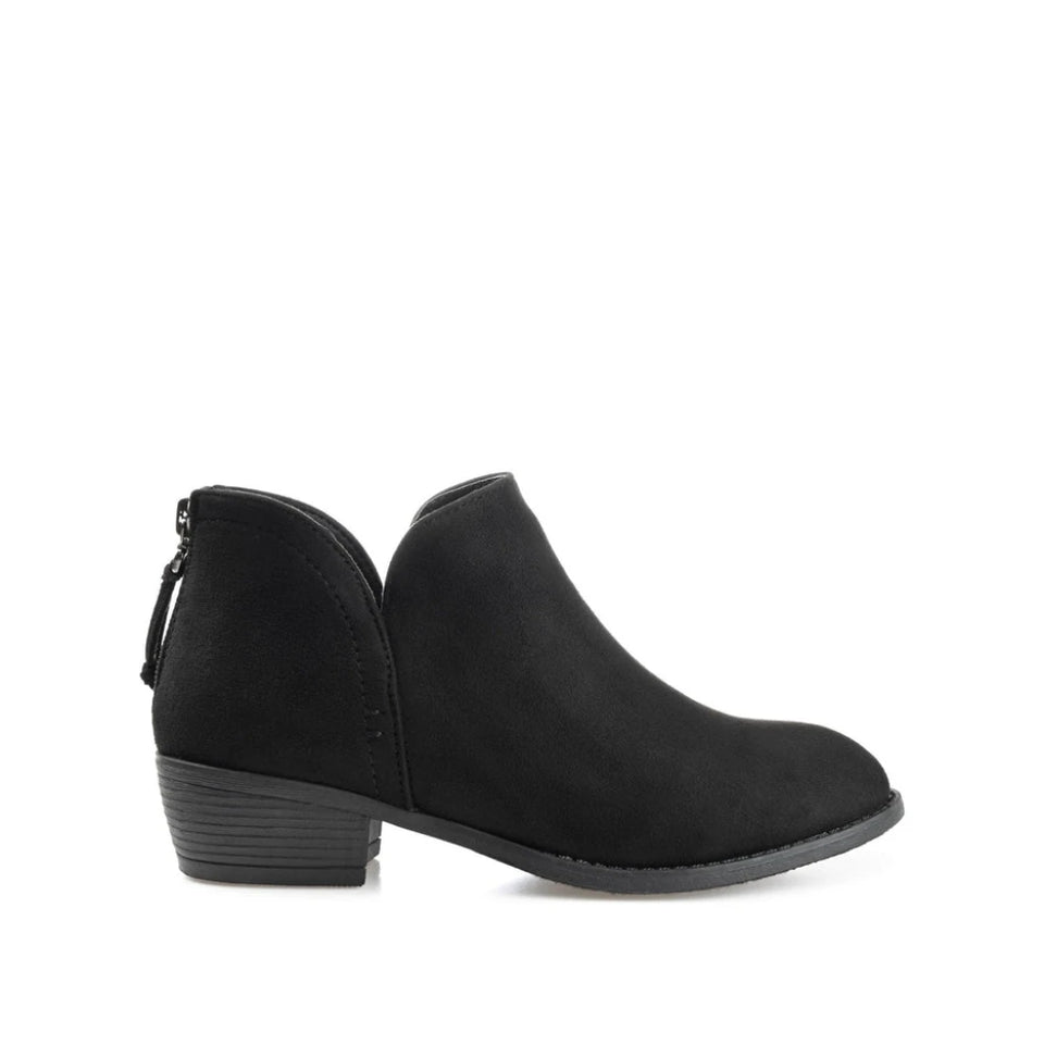 Journee CollectionWomen's Black Livvy Zip Up Boots