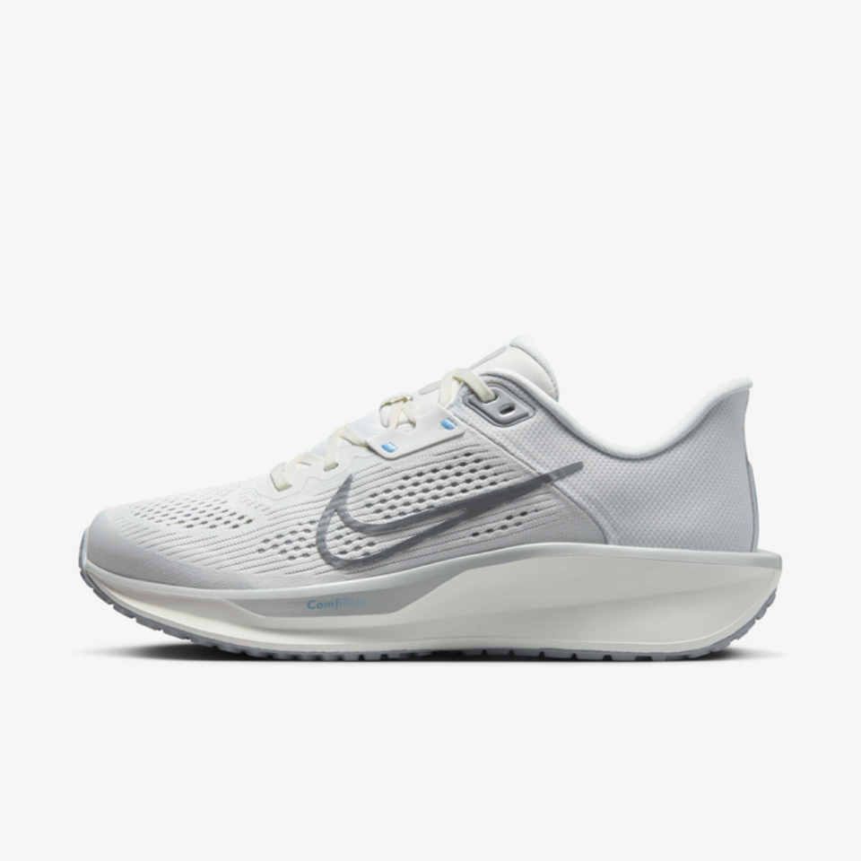 Nike Women's Grey Quest 6 Athletic Sneakers