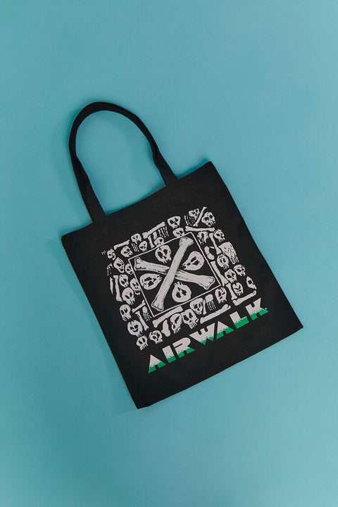 Forever 21 Women's Black Airwalk Skull Graphic Tote Bag| Forever 21 in Lebanon