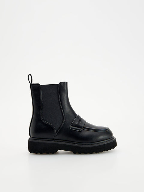 Reserved GIRL's Black Leather Boots With Elastic Insert | Reserved In Lebanon