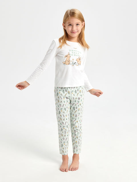 Sinsay Girl's White Pajama Set With A Print | Sinsay In Lebanon