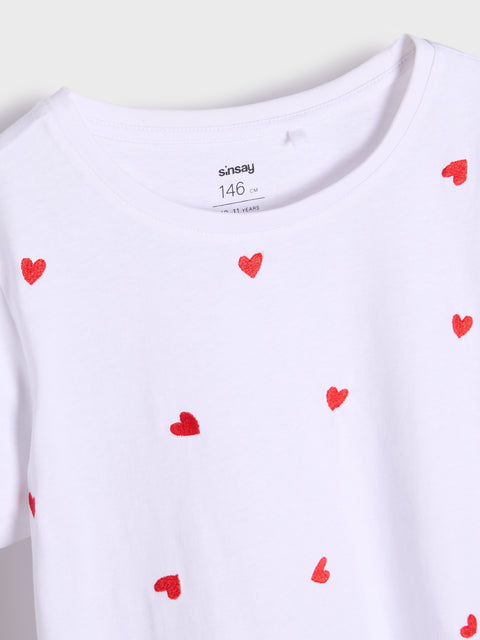 Sinsay Girl's White Heart Printed T-Shirt | Sinsay In Lebanon