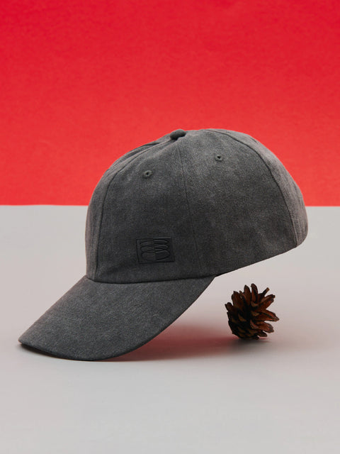 Sinsay Men's Dark Grey Cap Hat | Sinsay In Lebanon