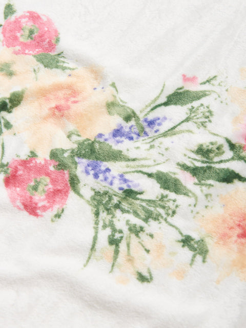 Sinsay White 130 cm x 160 cm Decorative Printed Easter Blanket | Sinsay In Lebanon