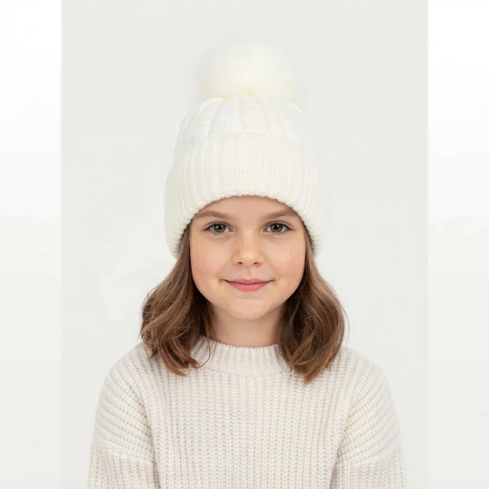 Sinsay Girl's White Cable Knit Faux Fur Pom-Pom Beanie Hat