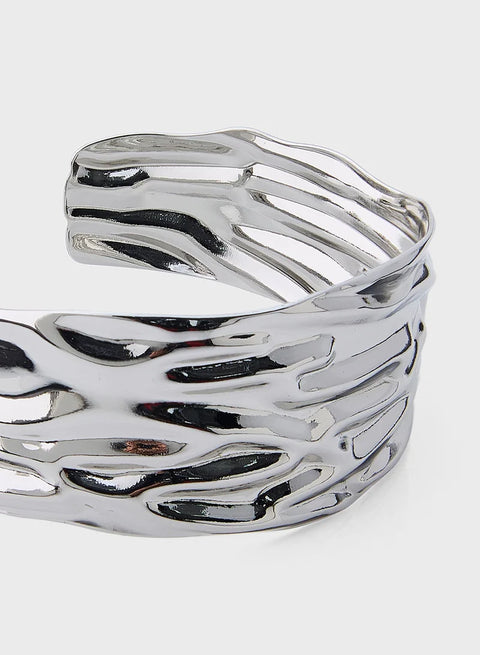 ELLA Women's Silver Molten Cuff Bangle | ELLA In Lebanon