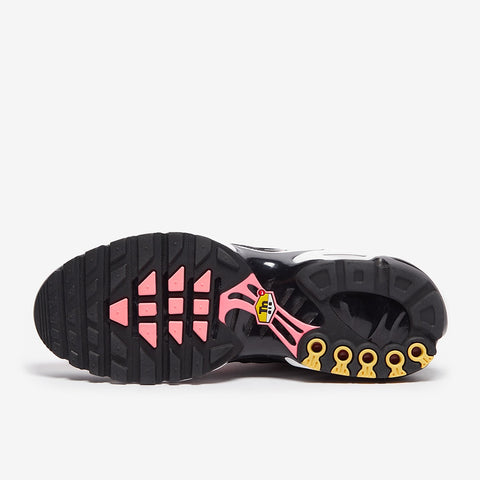 Nike Unisex Black & Pink Air Max Plus Sneakers |Nike In Lebanon