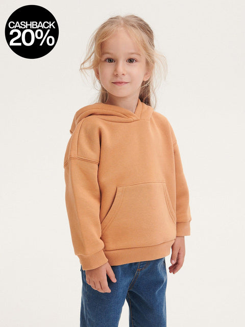 Child wearing a tan hoodie with a cashback 20% offer in the corner.