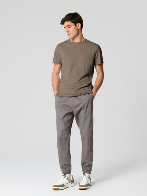 Sinsay Men's Brown T-Shirt With Front Pocket | Sinsay In Lebanon