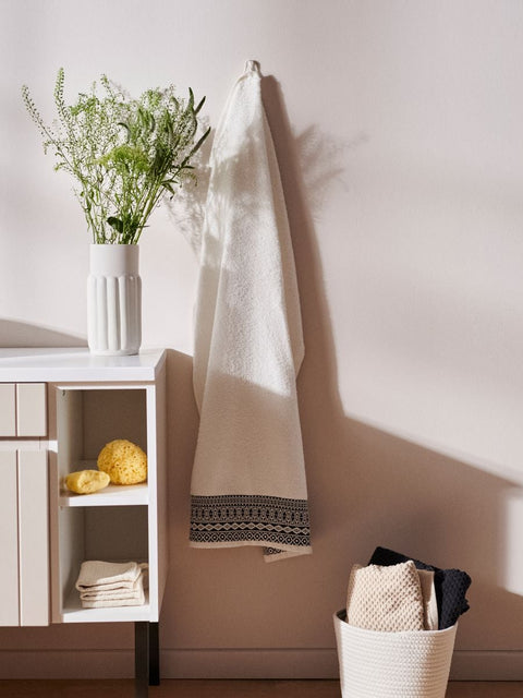 Sinsay White Cotton Towel 50x100cm | Sinsay In Lebanon