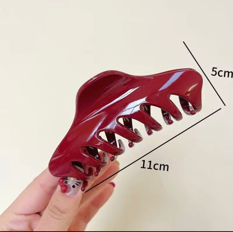 Muju Fashionable Large Hair Clip Claw |Muju In Lebanon