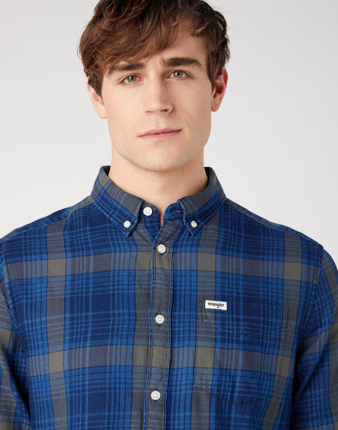 Wrangler Men's Navy & Gray Checkered 1 Pocket Button Down Long Sleeve Shirt | Wrangler In Lebanon