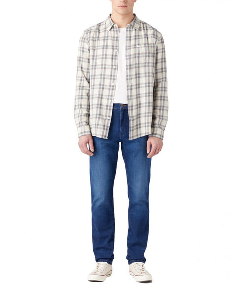 Wrangler Men's Far Away River 881 True Tapered Jeans |Wrangler In Lebanon