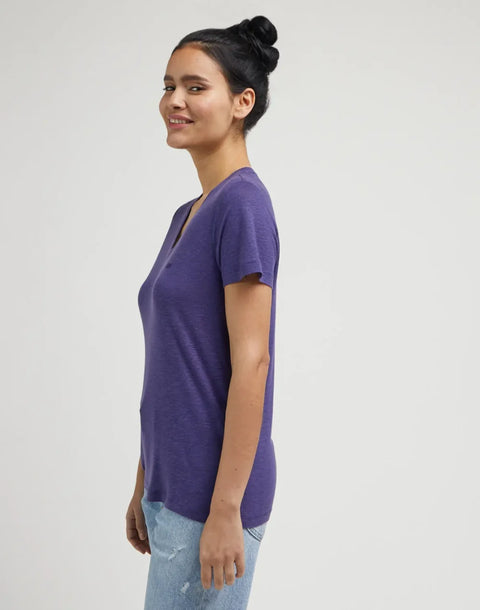 Lee Women's Blueberry V-Neck T-Shirt |Lee In Lebanon