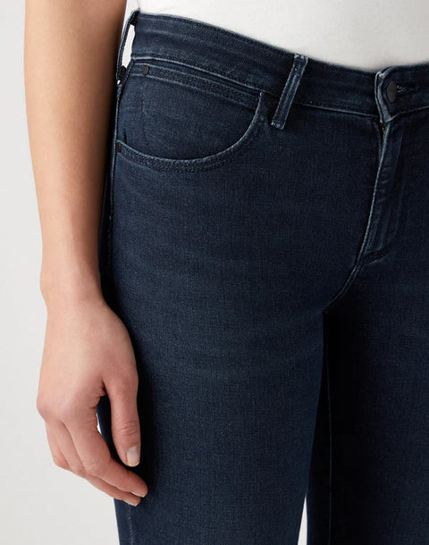 Wrangler Women's Navy Blue Skinny in Dynamite Jeans | Wrangler In Lebanon
