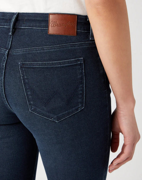 Wrangler Women's Navy Blue Skinny in Dynamite Jeans | Wrangler In Lebanon