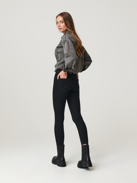 Sinsay Women's Black Mid Rise Skinny Pant |Sinsay In Lebanon