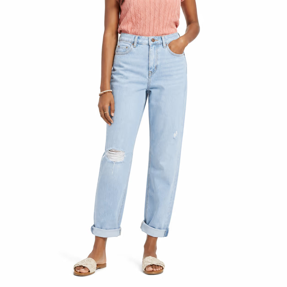 Universal Thread Women's Light Blue Mid-Rise Boyfriend Jeans |Universal Thread In Lebanon
