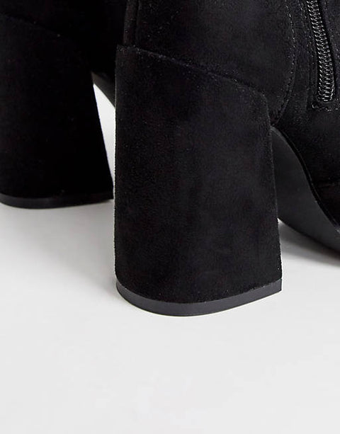 ASOS Design  Women's Black Boot ANS109