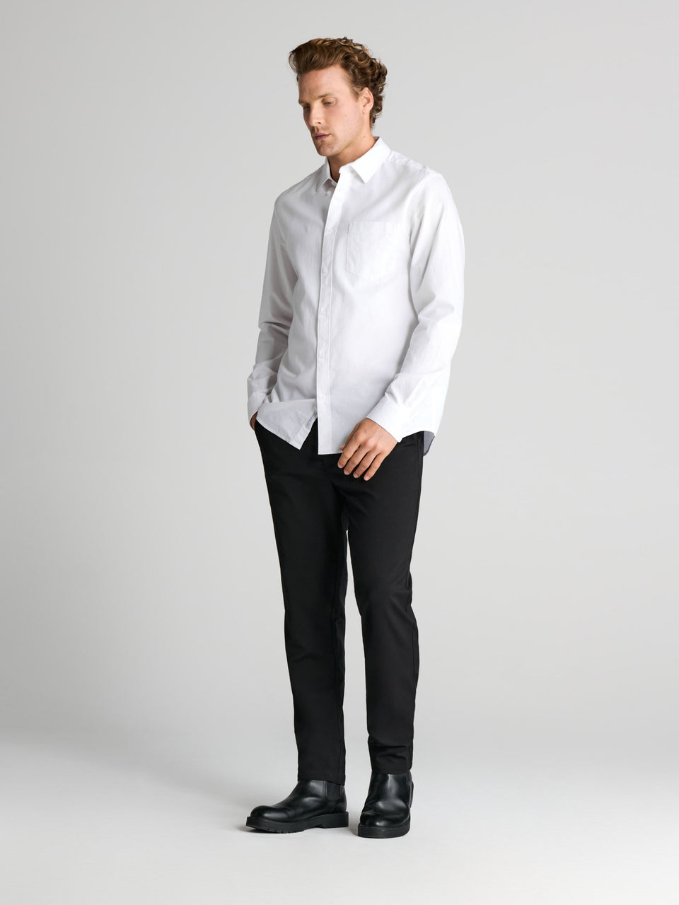 Sinsay Men's Black Chino slim Trousers| Sinsay in lebanon