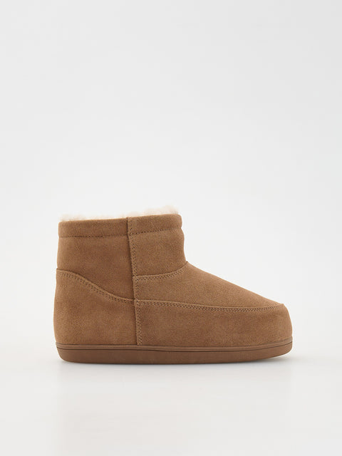 Reserved Women's Brown Leather Platform Snow Boots | Reserved In Lebanon