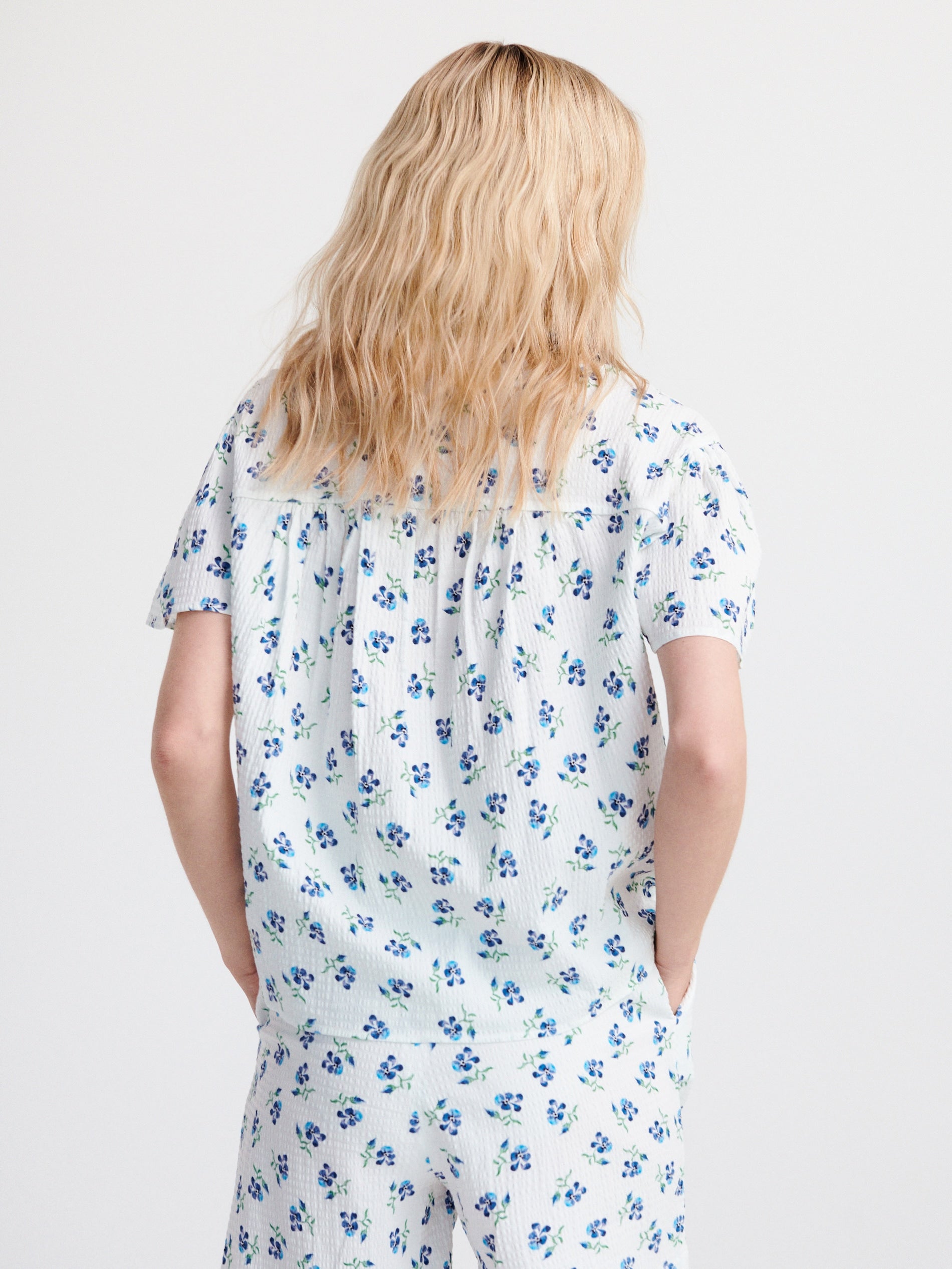 Reserved Women's White Floral Shirt With Contrasting Ruffle Details | Reserved In Lebanon