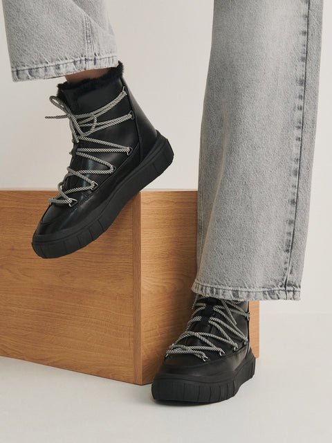 Reserved Women's Black Leather Rich Snow Boots | Reserved In Lebanon