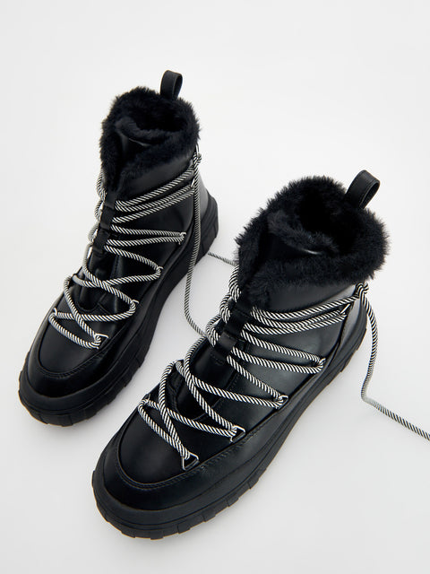 Reserved Women's Black Leather Rich Snow Boots | Reserved In Lebanon