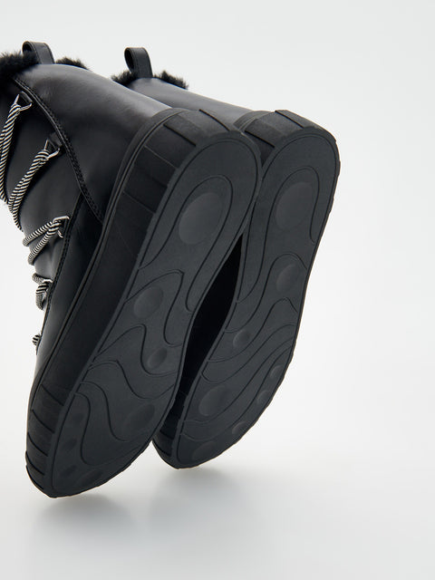Reserved Women's Black Leather Rich Snow Boots | Reserved In Lebanon
