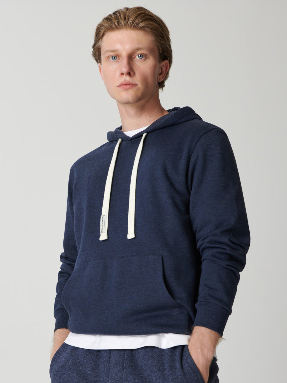 Sinsay Men's Navy Regular Fit Plain Hoodies | Sinsay In Lebanon