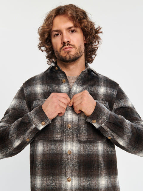 Sinsay Men's Black Comfort Fit Shirt | Sinsay In Lebanon