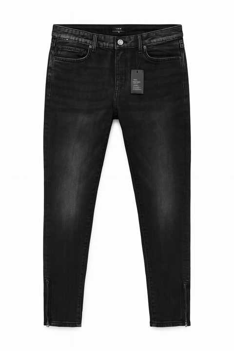Forever 21 Men's Black Mid Rise Skinny Leg Narrow Hip Jeans | Forever 21 In Lebanon