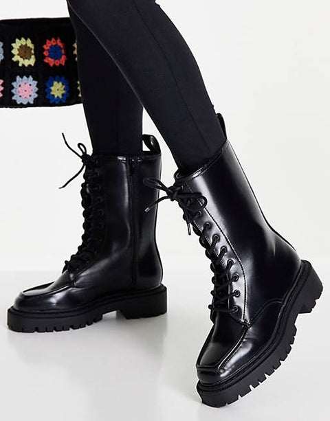 Monki Women's Black Boot  AMS405 SHR