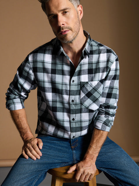 Sinsay Men's Black Checked Flannel Shirt | Sinsay In Lebanon
