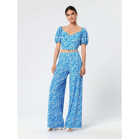 Sinsay Women's Blue Floral Puff Sleeve Smocked Crop Top | Sinsay in Lebanon
