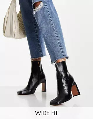ASOS Design  Women's Black Boots ANS514