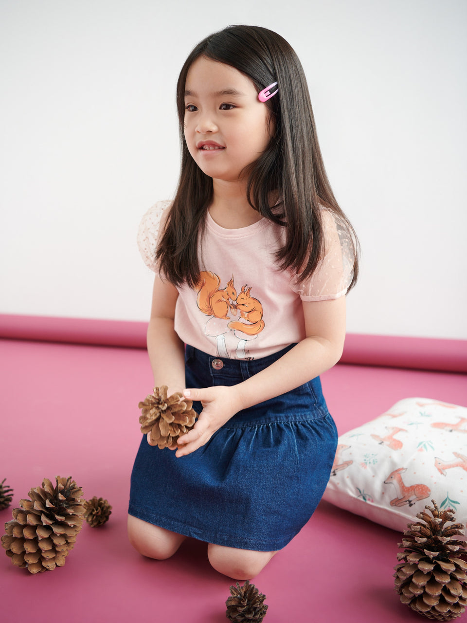 Sinsay Girl's Pink Squirrel Printed T-Shirt| Sinsay in Lebanon