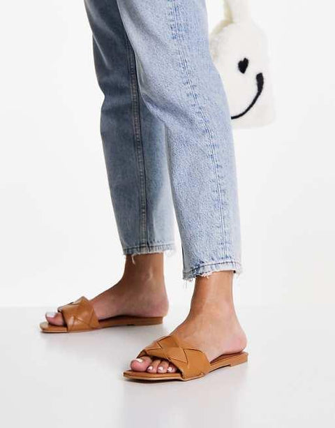 Asos Design Women's Camel Wide Fit Flat Slippers ANS881