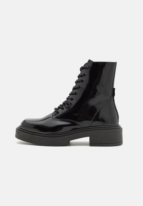 Steve Madden Women's Black Chiney Platform Ankle Boots | Steve Madden In Lebanon