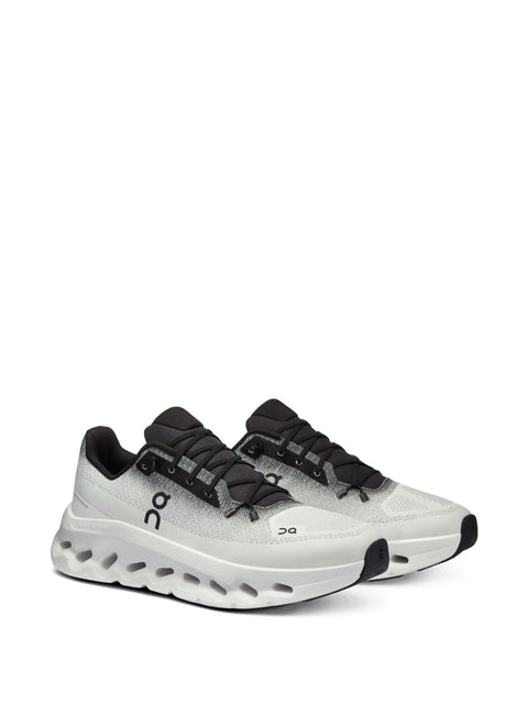 On Cloud Men's White & Black Cloudtilt Sneakers |On Cloud In Lebanon