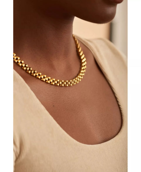 OMA THE LABEL Women's Gold Timepiece Necklace in 18K Gold | OMA THE LABEL in Lebanon
