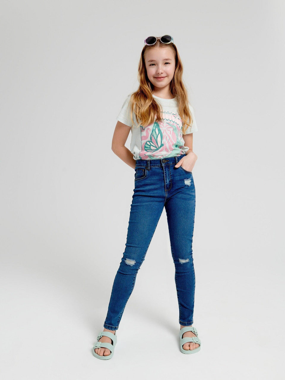 Sinsay Girl's Blue Ripped Slim Fit Jeans | Sinsay In Lebanon