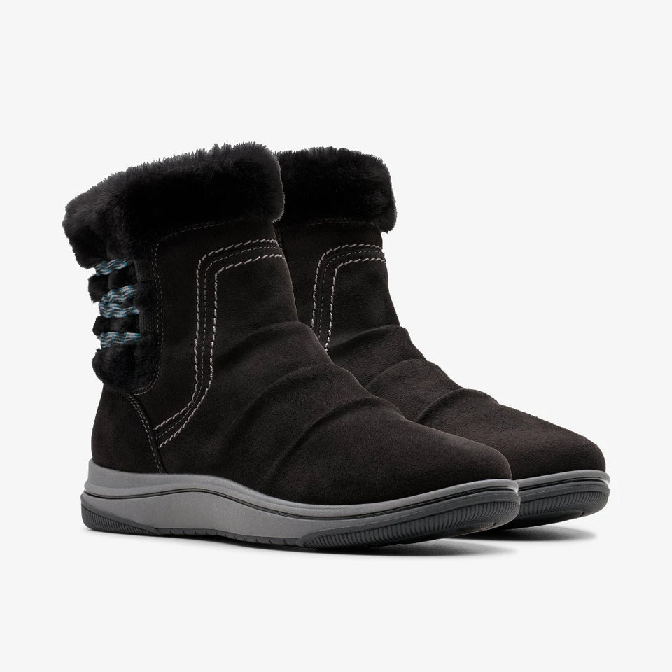 Clarks Women's Black Breeze Cozy Boots