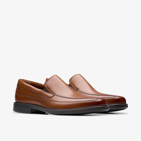 Clarks Men's Dark Tan Leather Cosgrove Free Loafers | Clarks In Lebanon