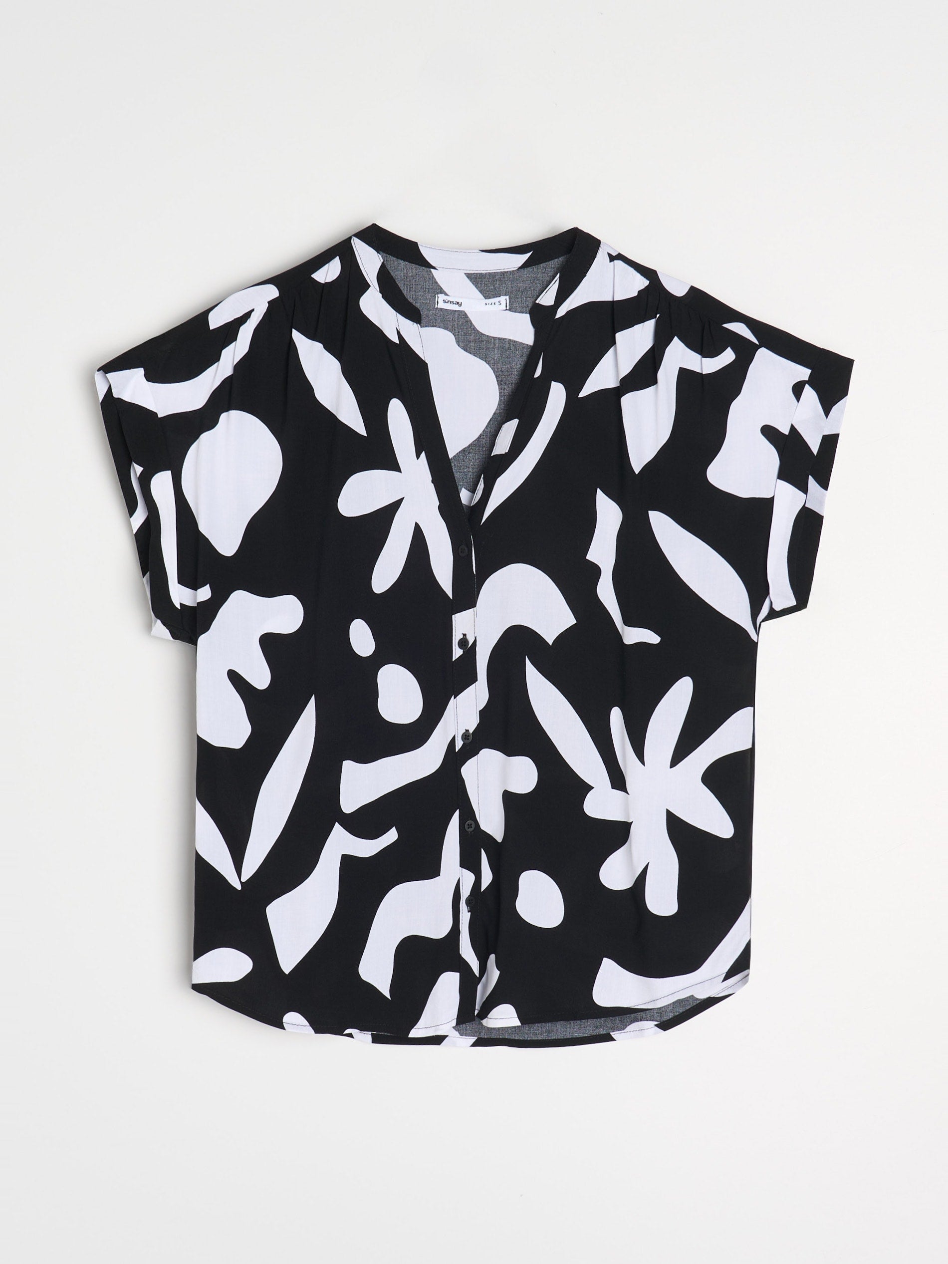 Sinsay Women's  Black/White Viscose  Shirt   | Sinsay in Lebanon