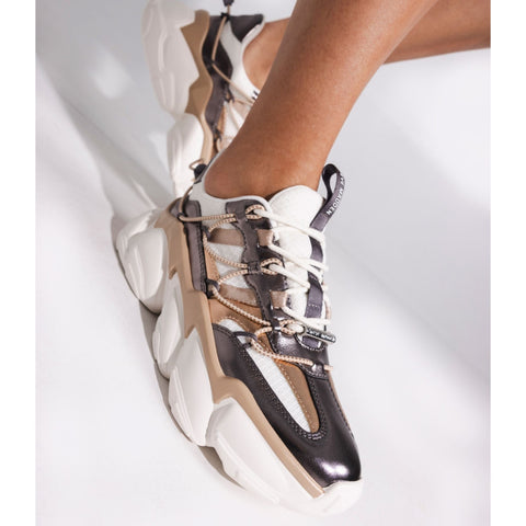 Steve Madden Women's White/Silver Blush Spectator Sneakers | Steve Madden In Lebanon