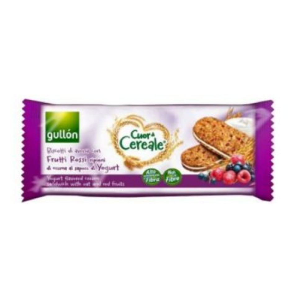 Packaging of Gullon Sandwich Yogurt with oats and red fruits showing the product and its ingredients.